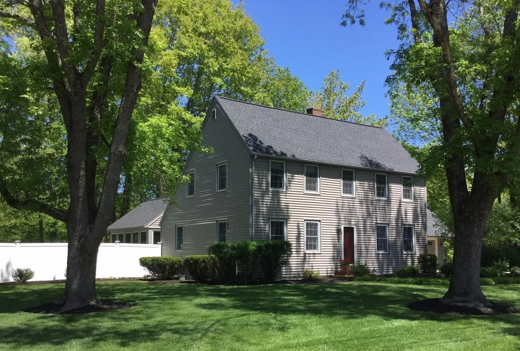 6 Carriage Drive Exeter NH 03833