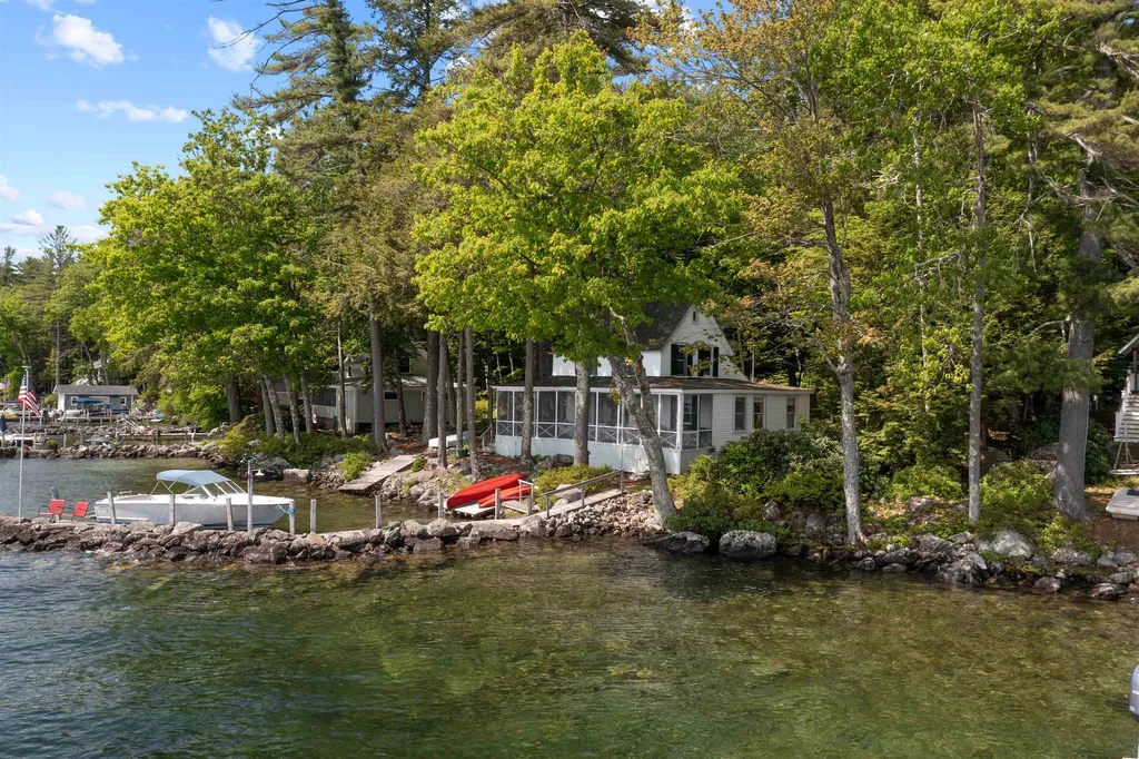 12 Lockes Island Gilford NH 03249