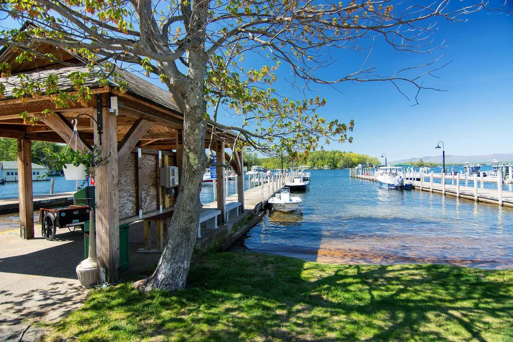 12 Lockes Island Gilford NH 03249