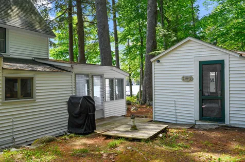 12 Lockes Island Gilford NH 03249