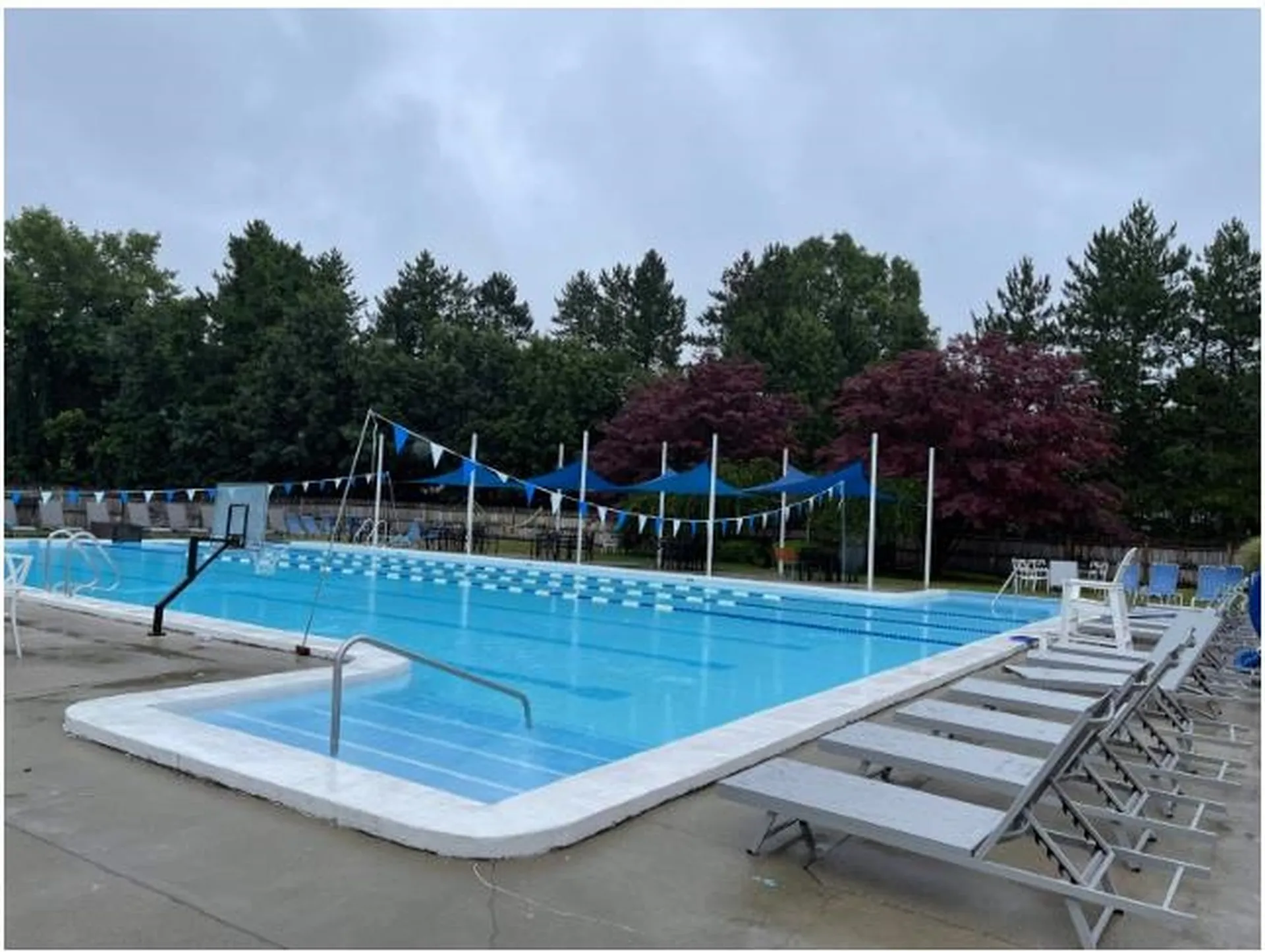 8 Sapphire Lane Nashua NH 03064