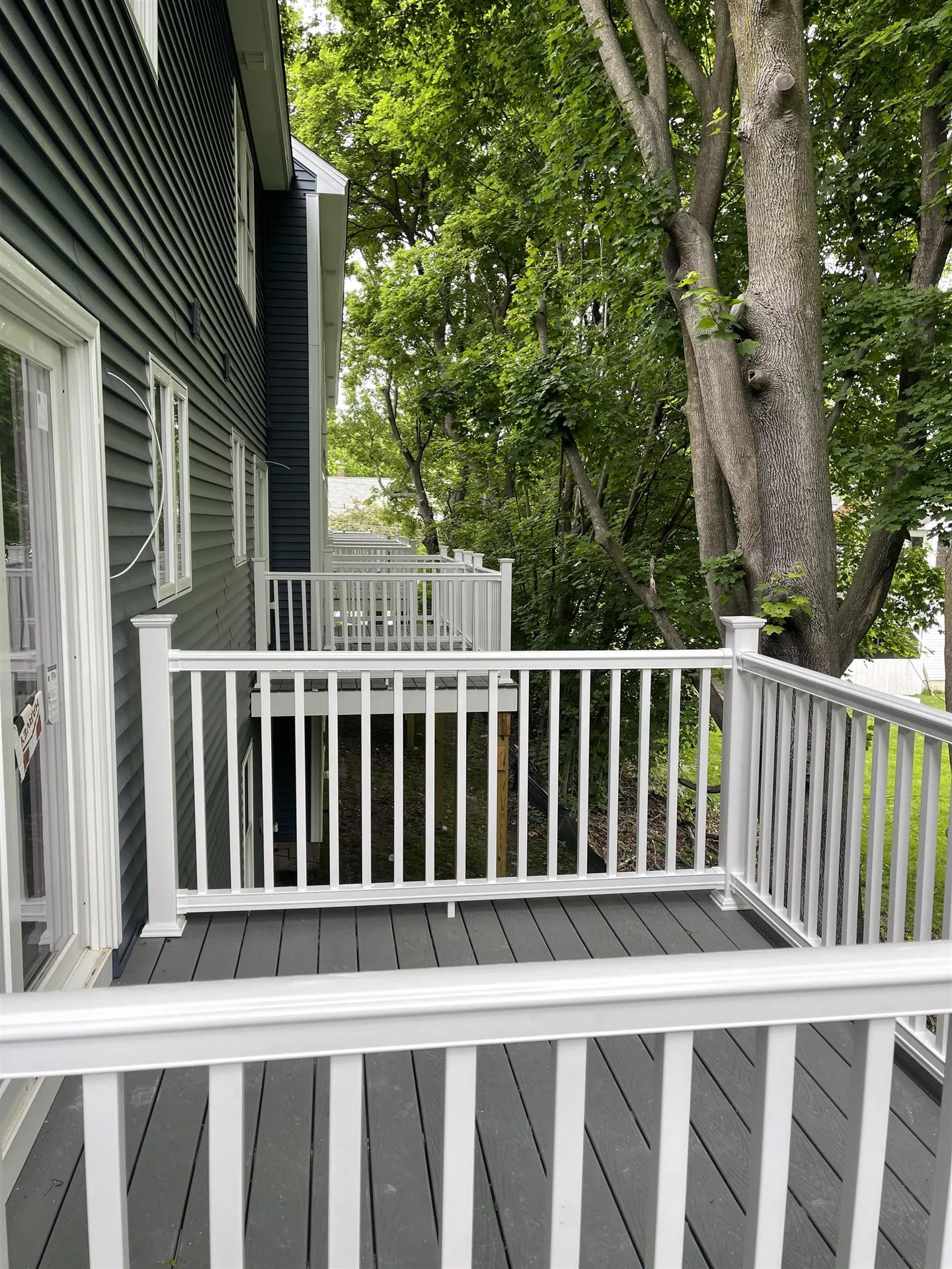 8 Sapphire Lane Nashua NH 03064