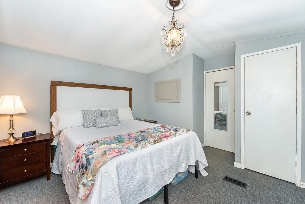 321 Chestnut Hill Road Rochester NH 03867