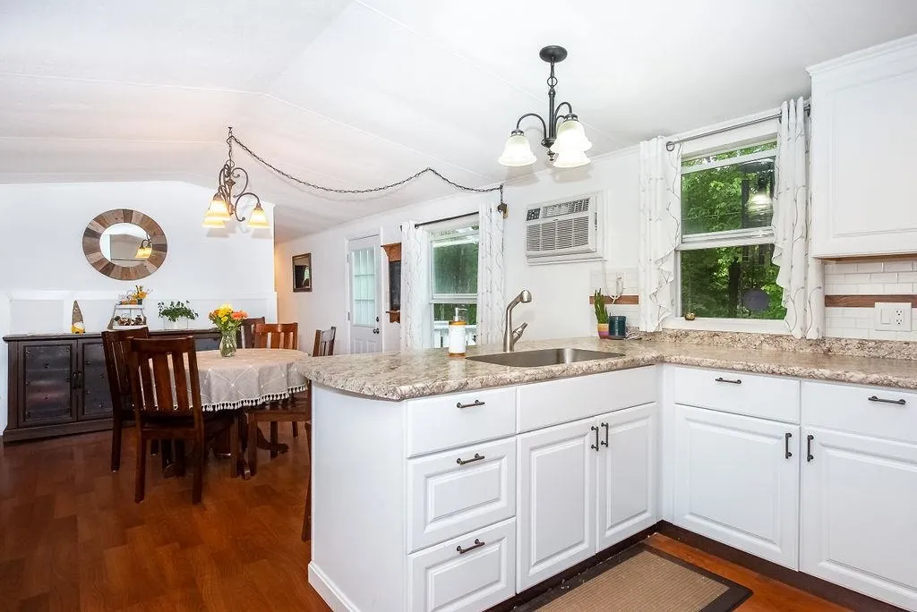 321 Chestnut Hill Road Rochester NH 03867