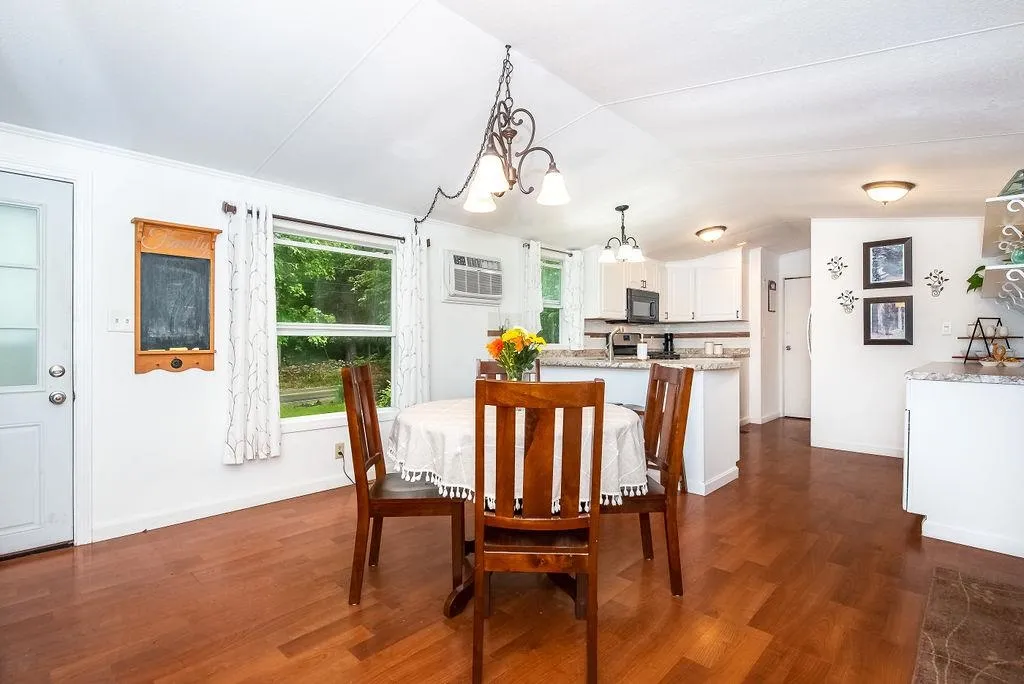 321 Chestnut Hill Road Rochester NH 03867