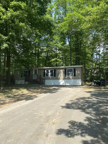 5 New Yorker Drive Allenstown NH 03275