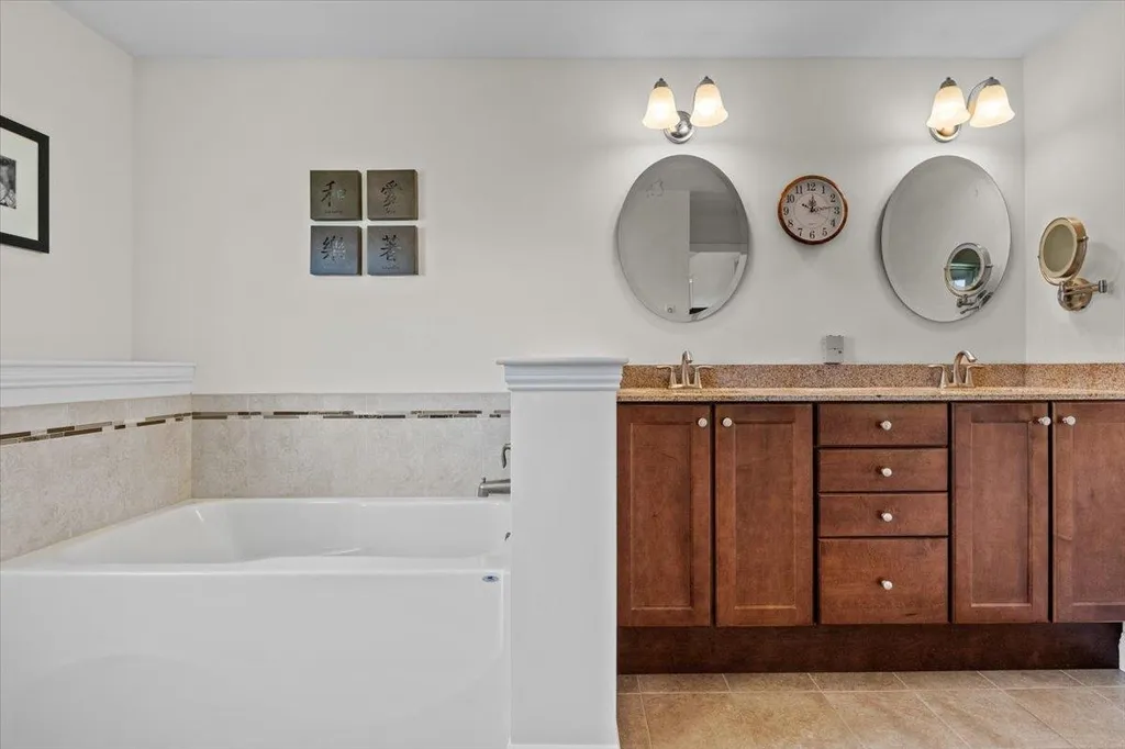 286 Braeburn Street South Burlington VT 05403