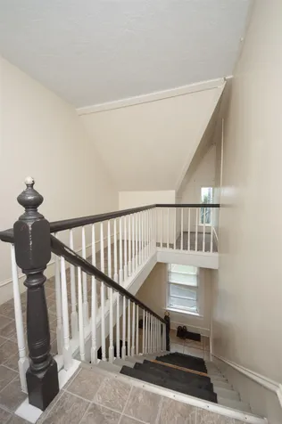 18-20 Cleveland Place Laconia NH 03246