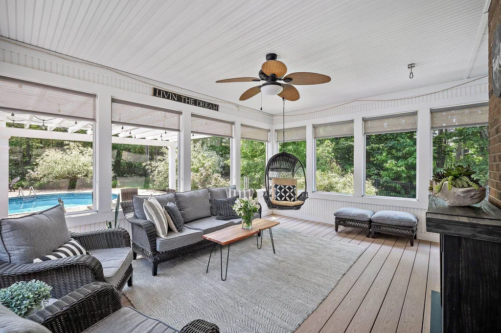 129 Peaslee Road Bow NH 03304