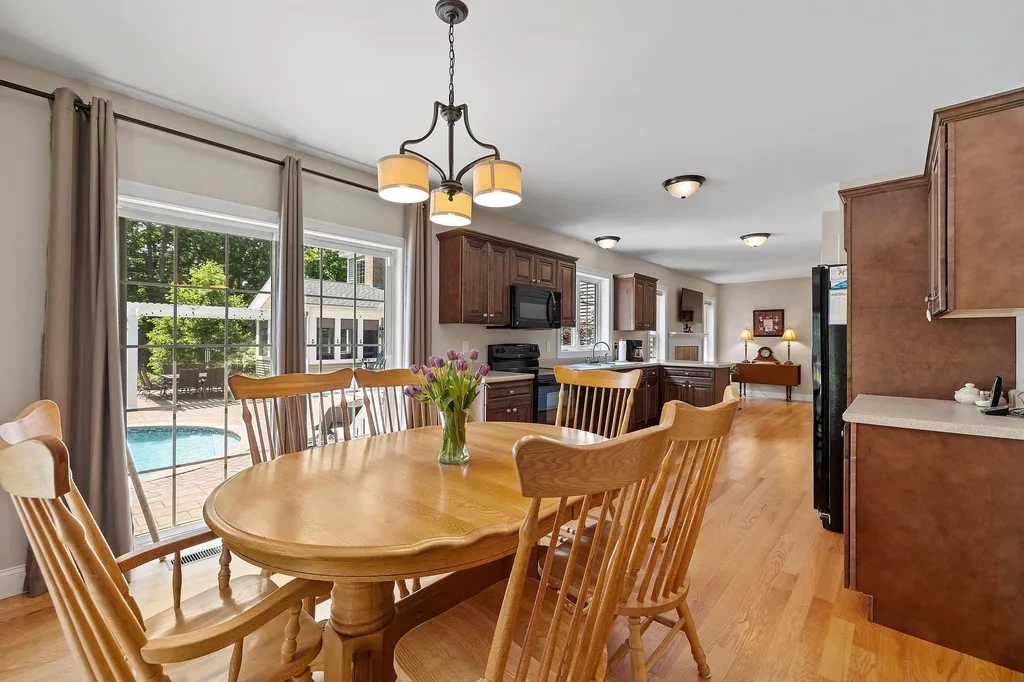 129 Peaslee Road Bow NH 03304