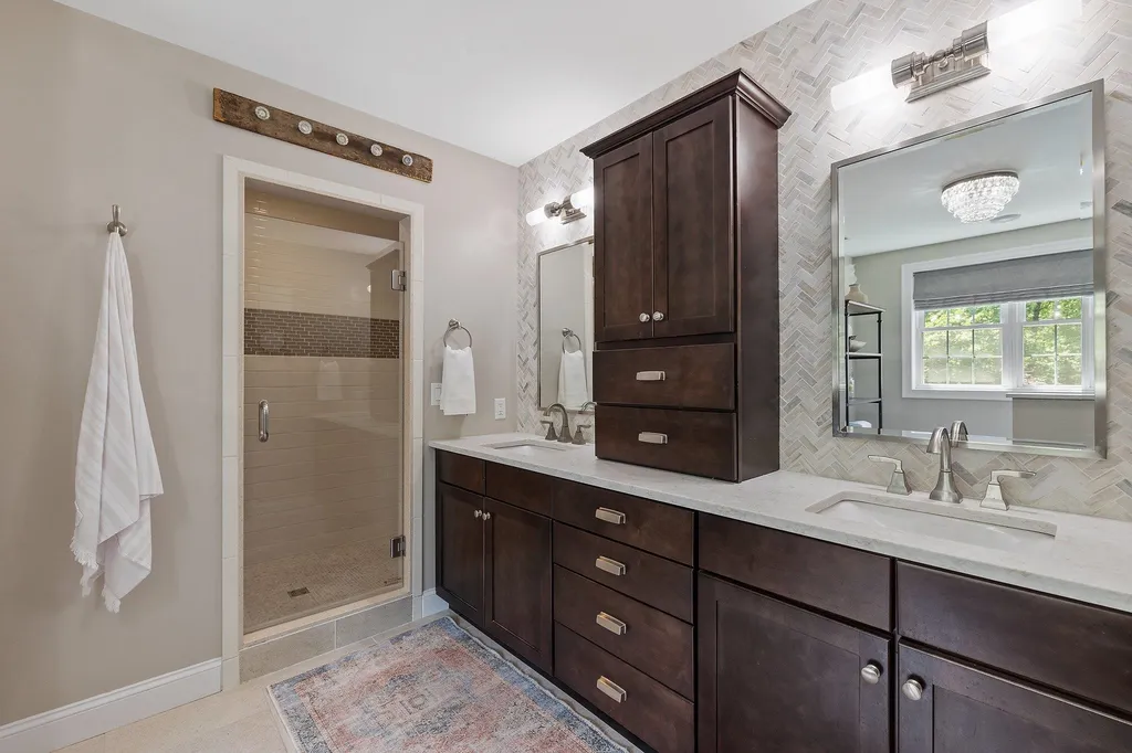 129 Peaslee Road Bow NH 03304