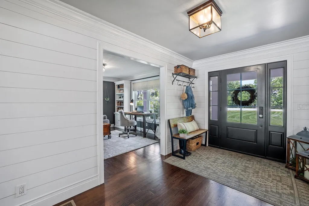 129 Peaslee Road Bow NH 03304
