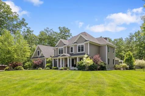 129 Peaslee Road Bow NH 03304