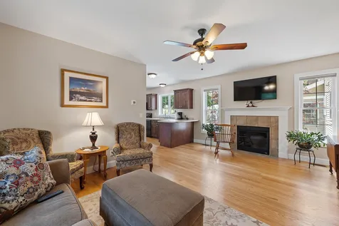 129 Peaslee Road Bow NH 03304