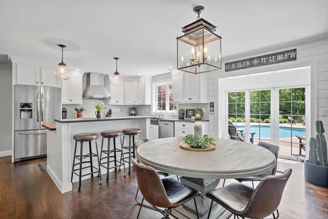 129 Peaslee Road Bow NH 03304