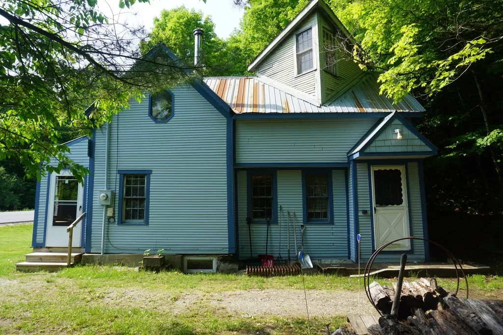9562 Main Road Huntington VT 05462