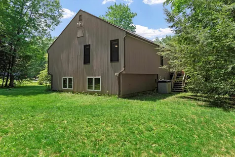 40 Radcliffe Drive Milford NH 03055