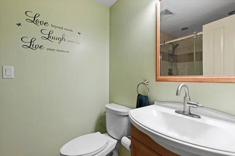 40 Radcliffe Drive Milford NH 03055
