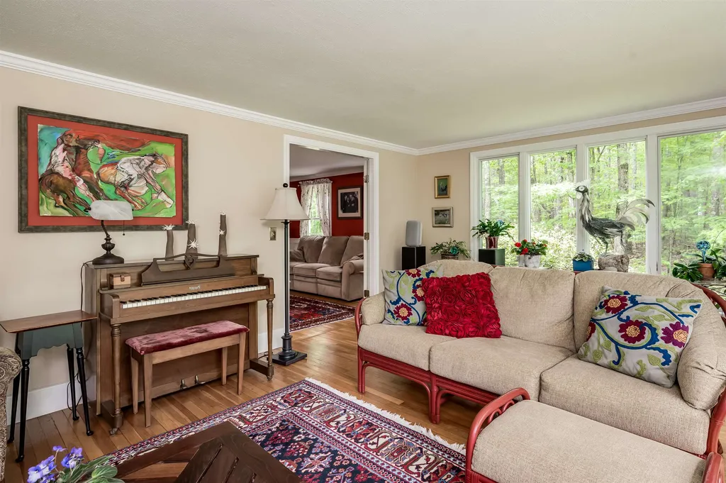 10 Laurel Lane Durham NH 03824