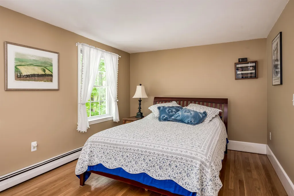 10 Laurel Lane Durham NH 03824