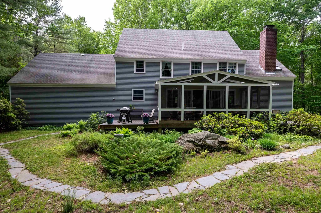 10 Laurel Lane Durham NH 03824