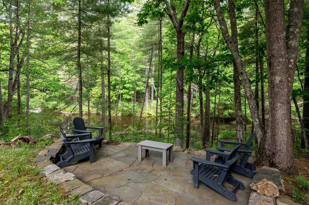 10 Laurel Lane Durham NH 03824