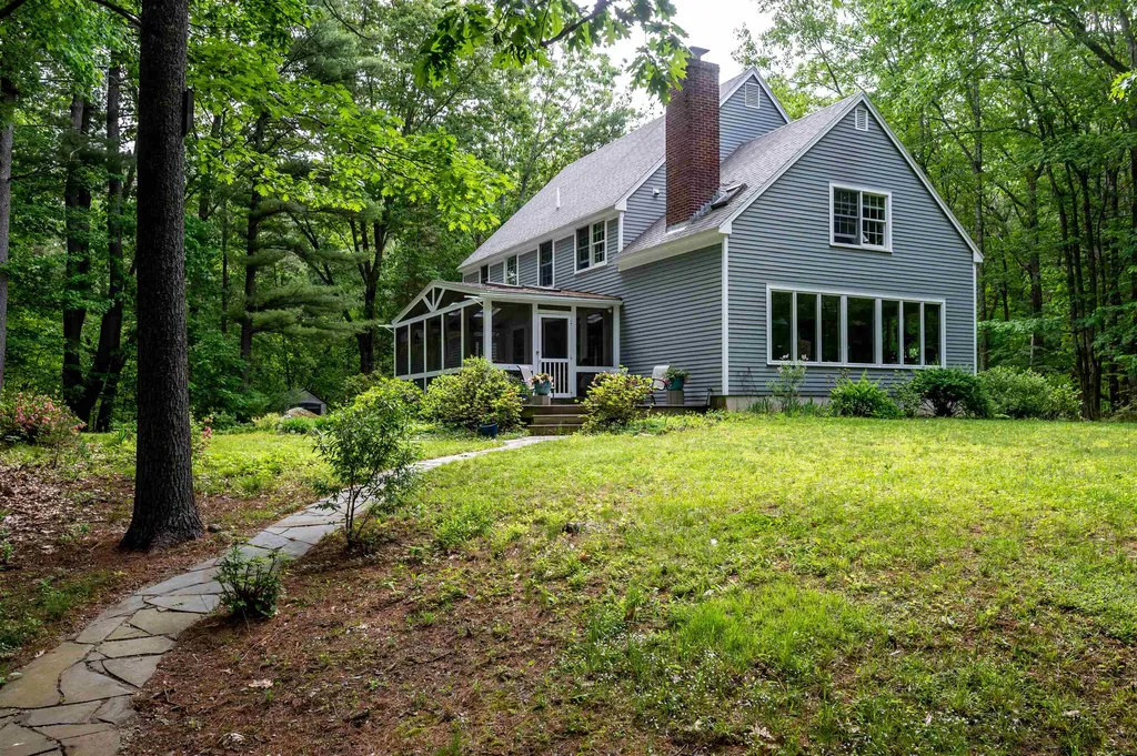 10 Laurel Lane Durham NH 03824