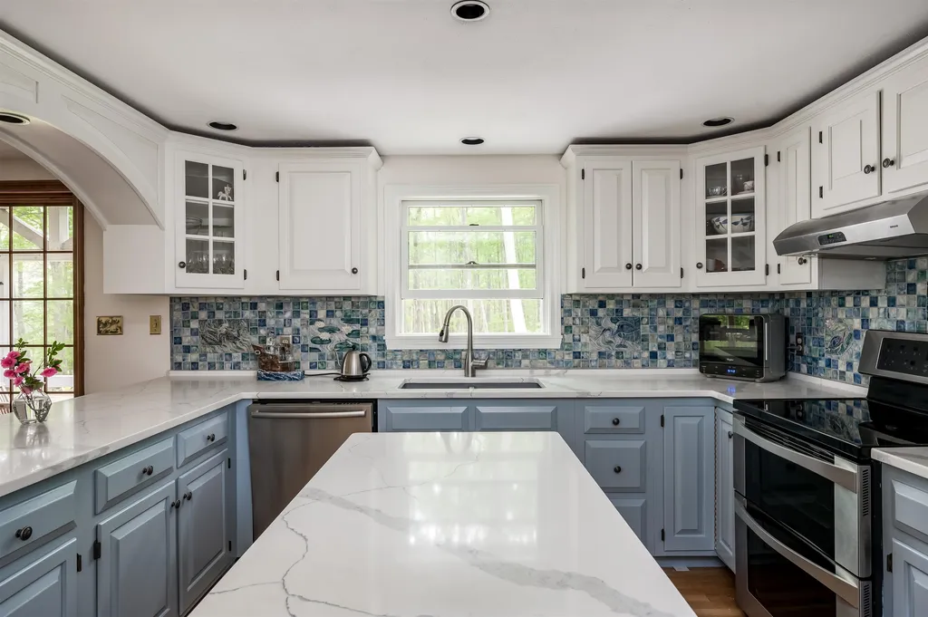 10 Laurel Lane Durham NH 03824