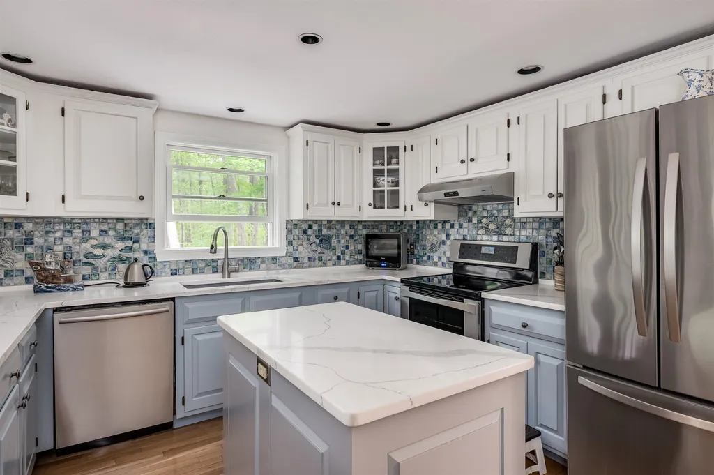 10 Laurel Lane Durham NH 03824