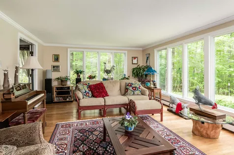 10 Laurel Lane Durham NH 03824