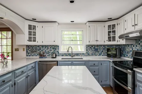 10 Laurel Lane Durham NH 03824