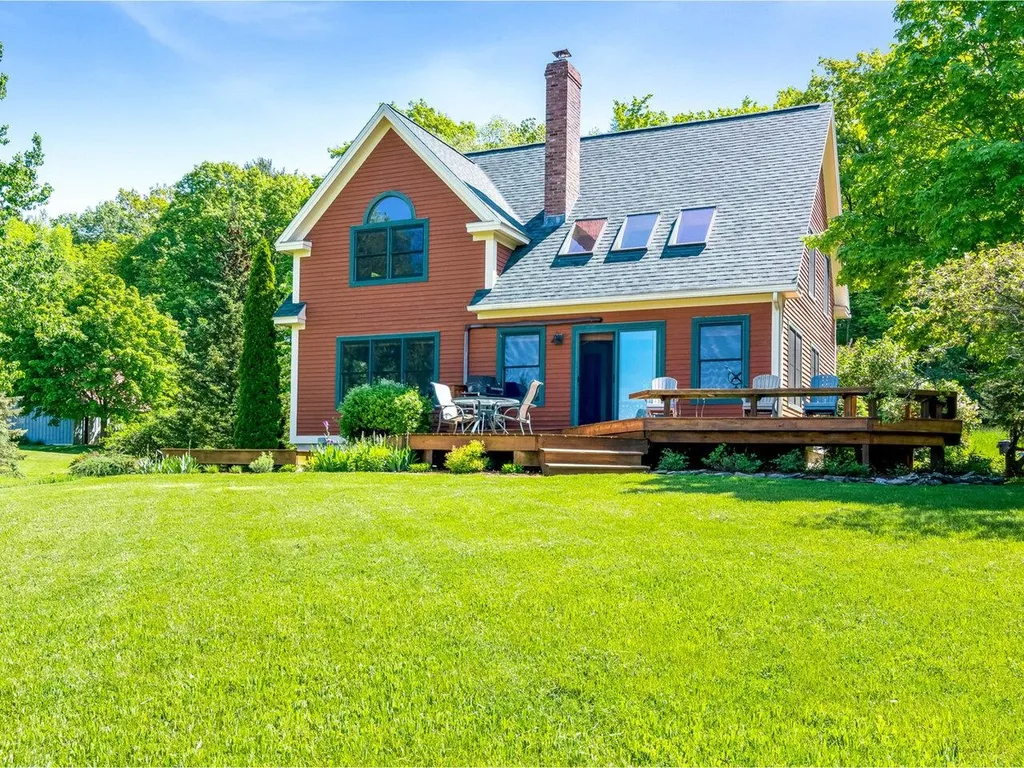 99 Mud Creek Lane Ferrisburgh VT 05456