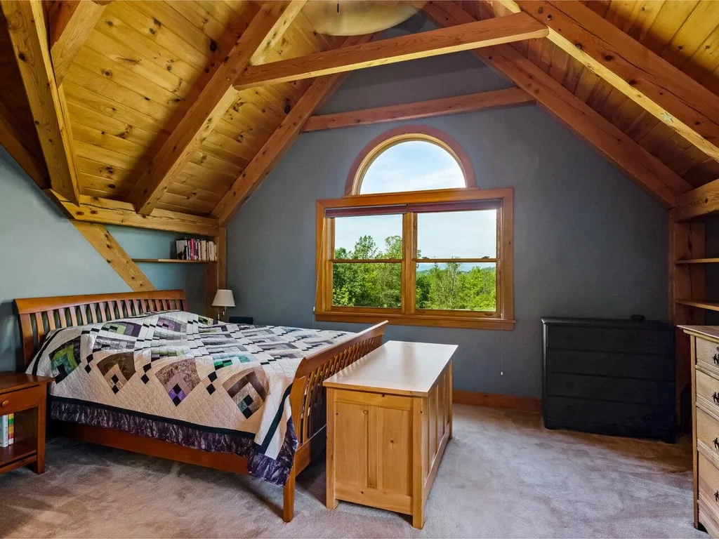 99 Mud Creek Lane Ferrisburgh VT 05456