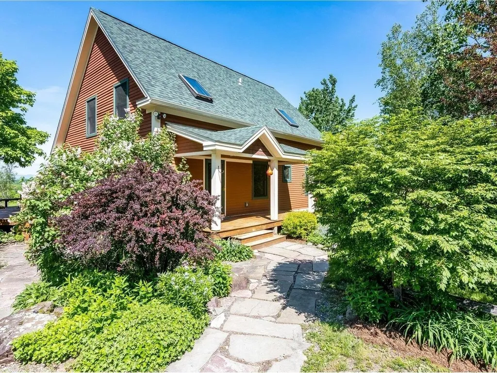99 Mud Creek Lane Ferrisburgh VT 05456