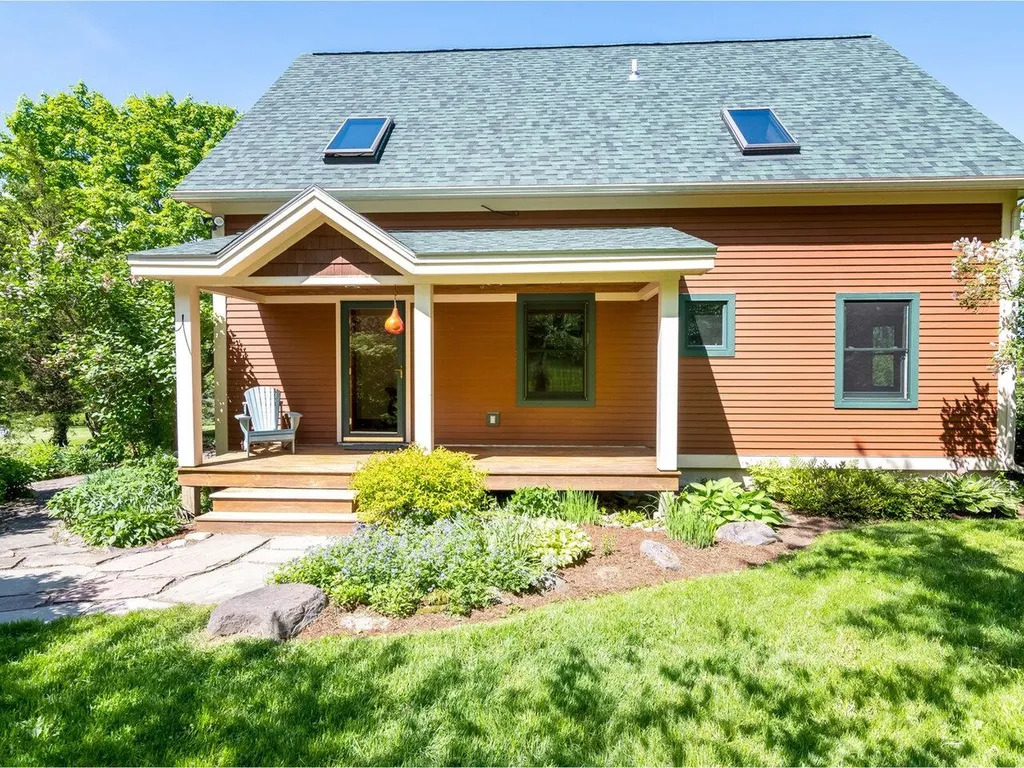 99 Mud Creek Lane Ferrisburgh VT 05456