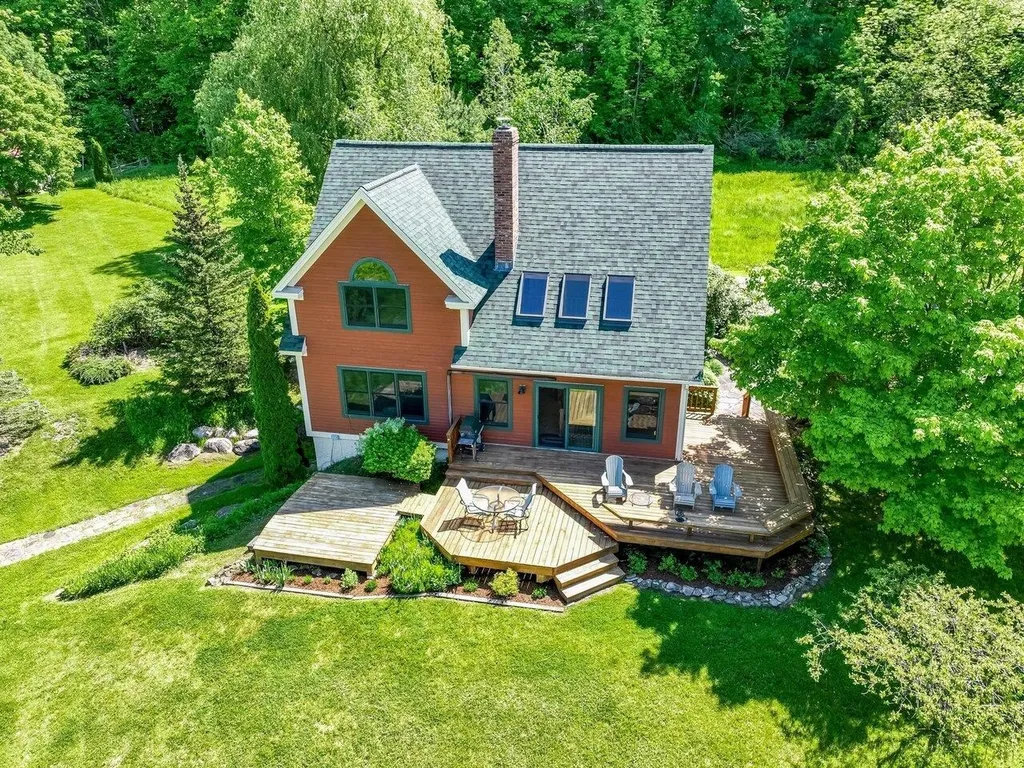 99 Mud Creek Lane Ferrisburgh VT 05456
