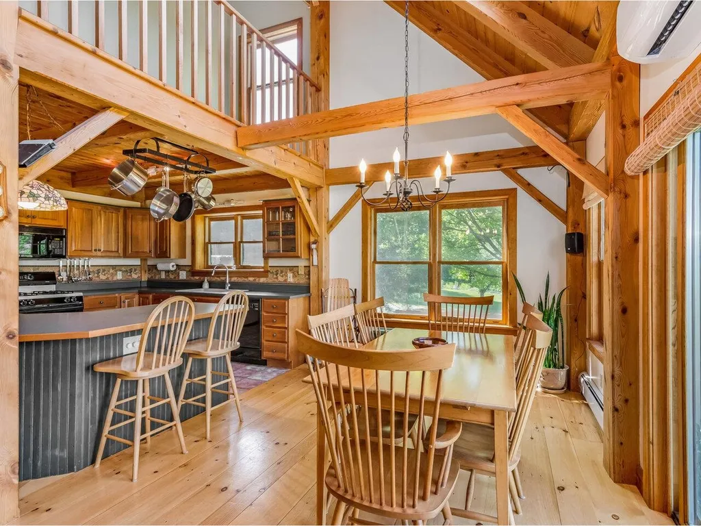 99 Mud Creek Lane Ferrisburgh VT 05456