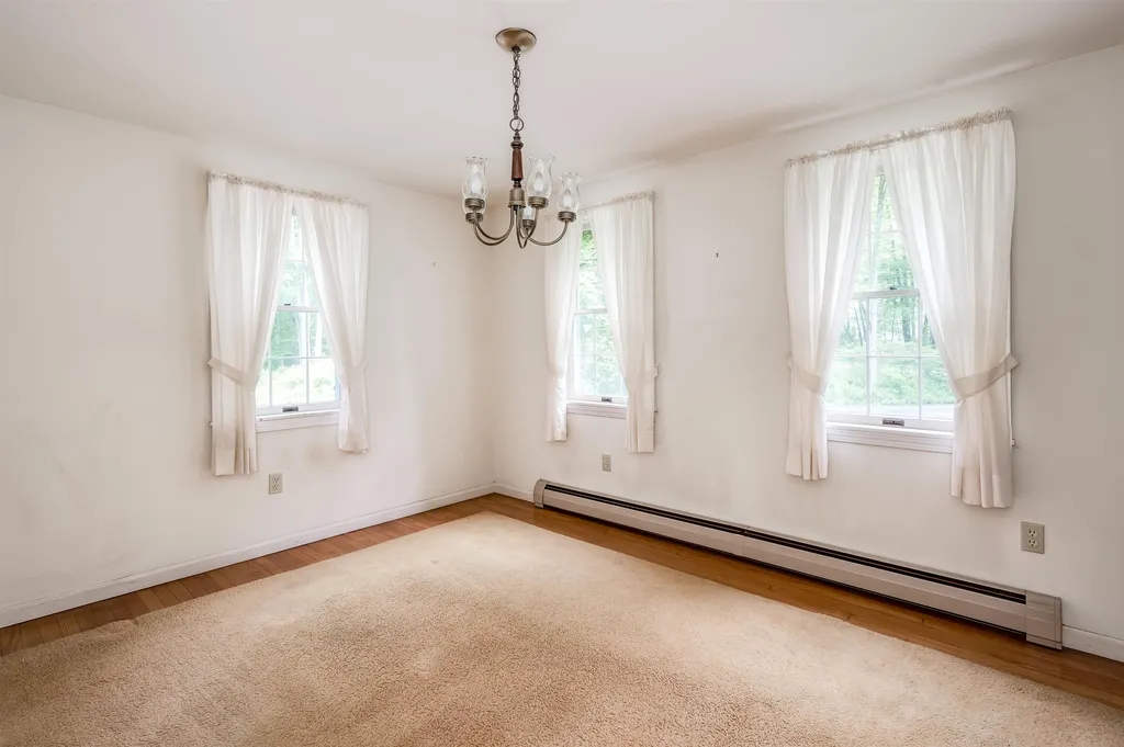 8 James Farm Road Lee NH 03861