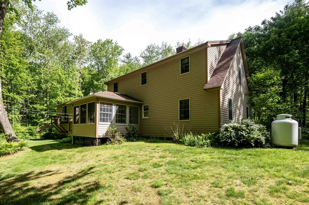 8 James Farm Road Lee NH 03861