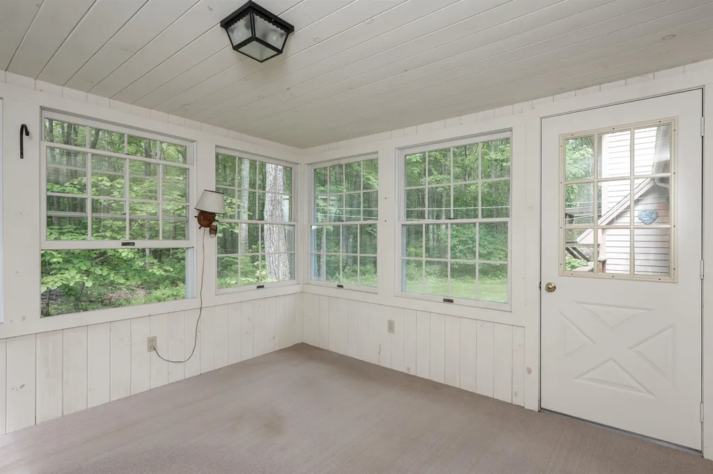 8 James Farm Road Lee NH 03861