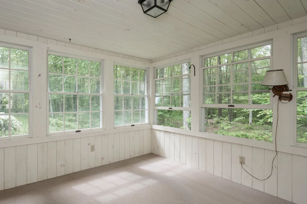 8 James Farm Road Lee NH 03861