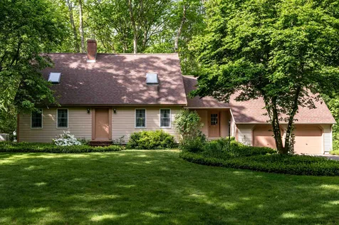 8 James Farm Road Lee NH 03861