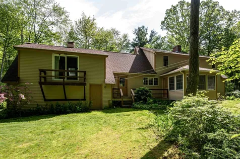 8 James Farm Road Lee NH 03861