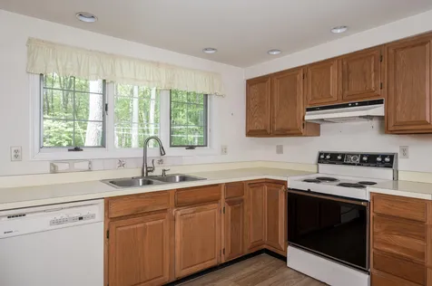 8 James Farm Road Lee NH 03861
