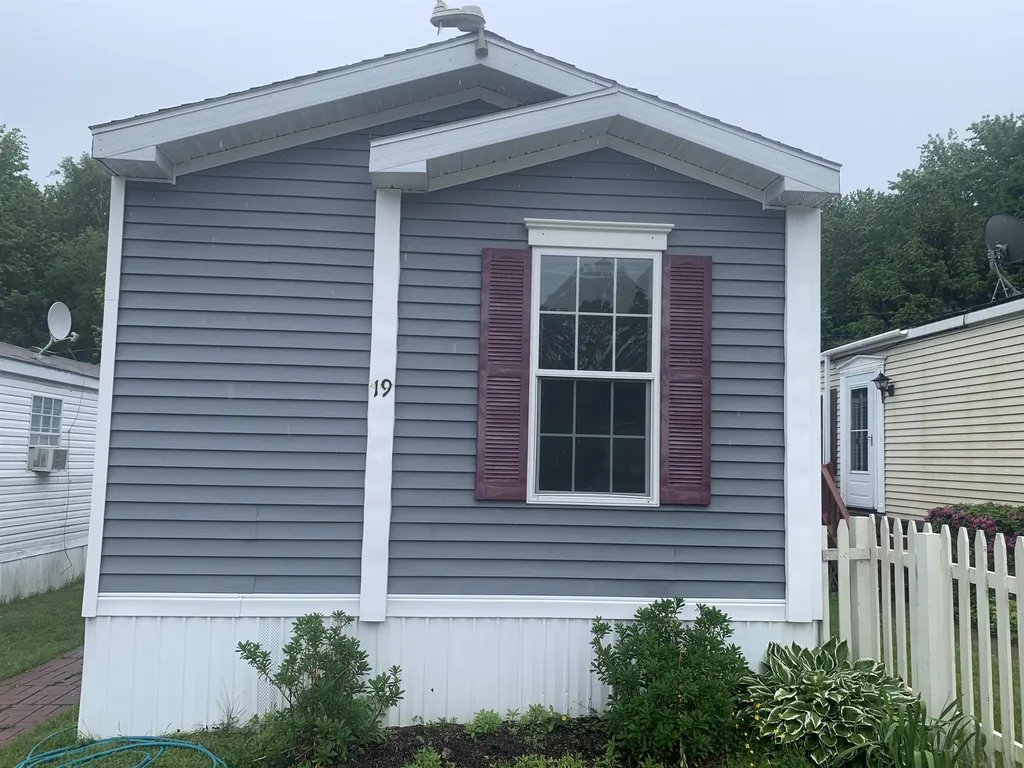 19 Adams Park Rye NH 03870