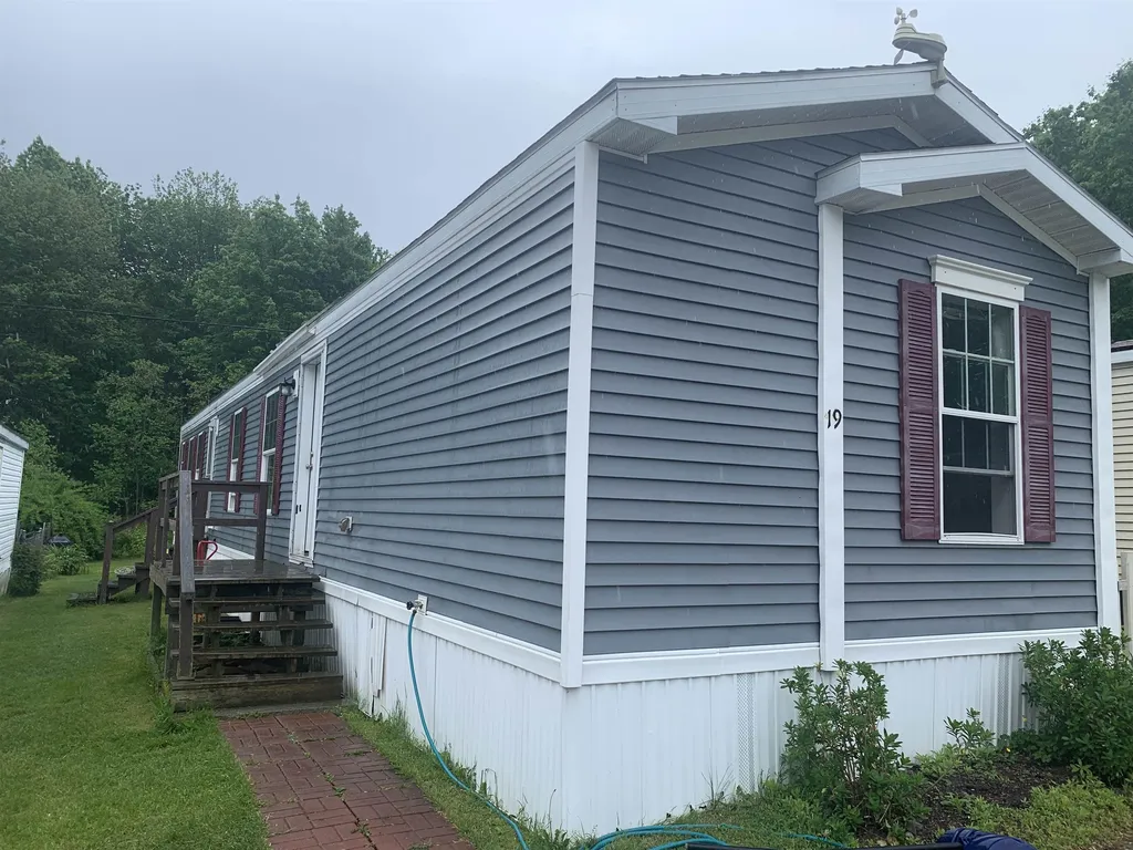 19 Adams Park Rye NH 03870