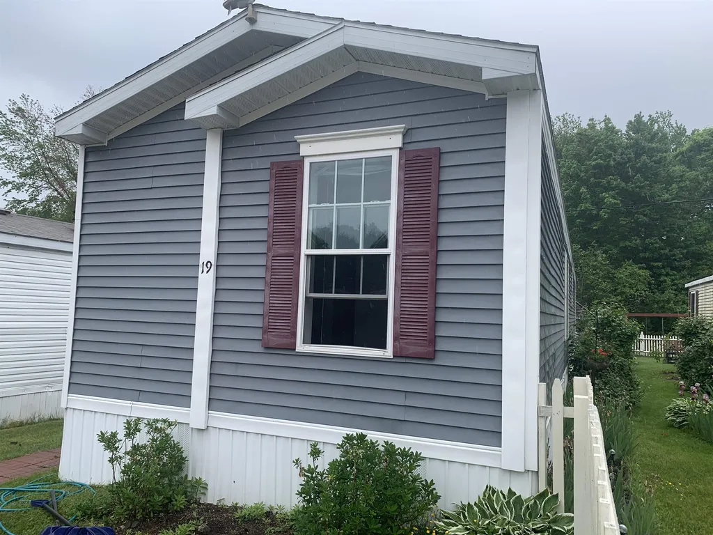 19 Adams Park Rye NH 03870