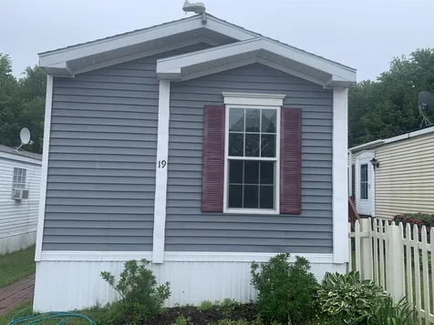 19 Adams Park Rye NH 03870