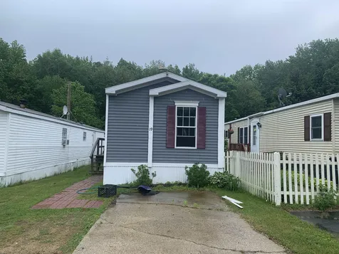 19 Adams Park Rye NH 03870