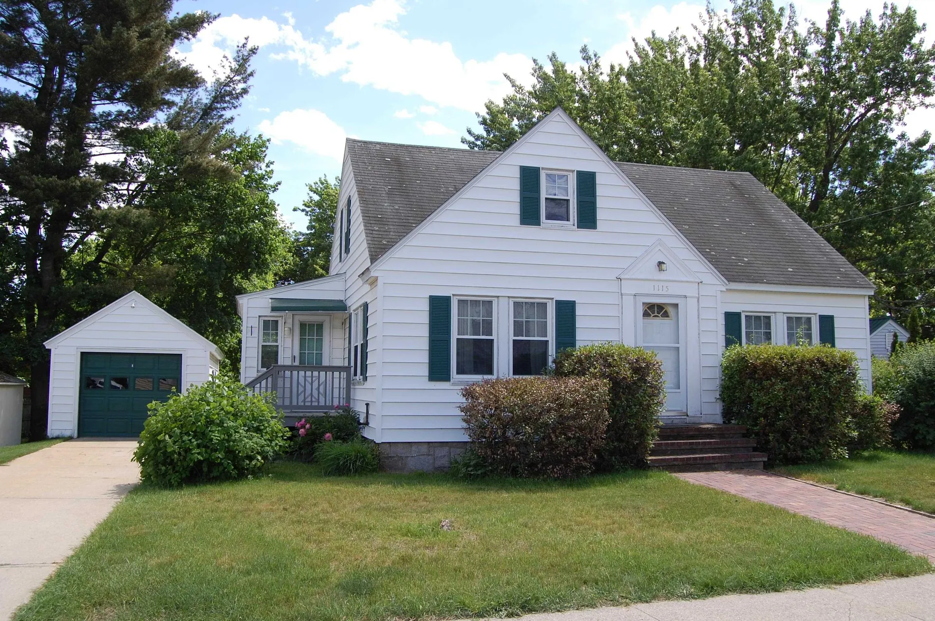 1115 Hayward Street Manchester NH 03103